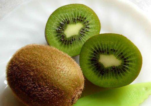 Hány kalóriát tartalmaz a kiwi?