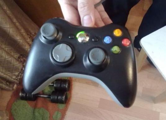 Hogyan csatlakoztathatjuk a joystickot az Xbox 360-hoz?